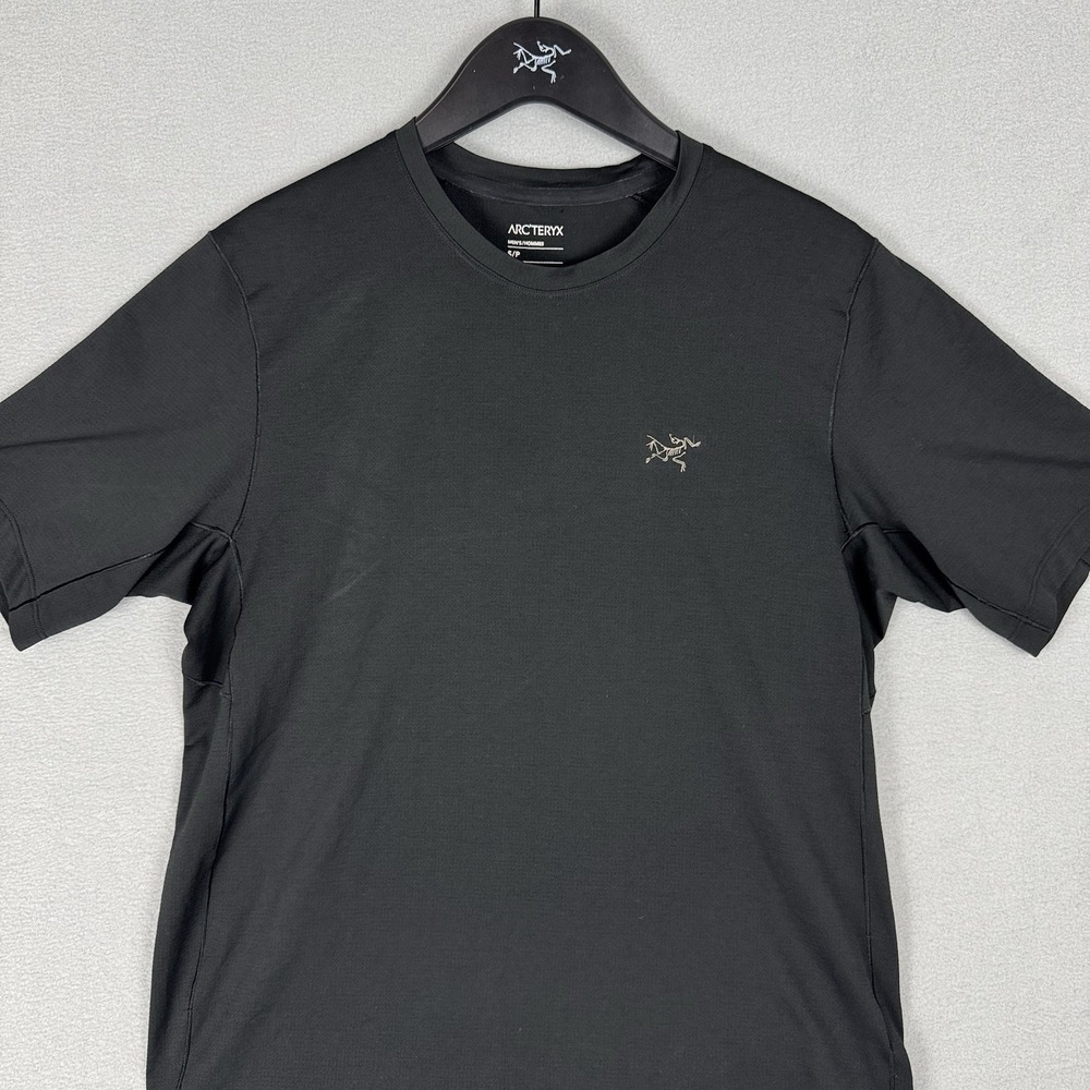 Arc'teryx Cormac Crew SS Men Small Black Short Sleeve Technical Performance Tee